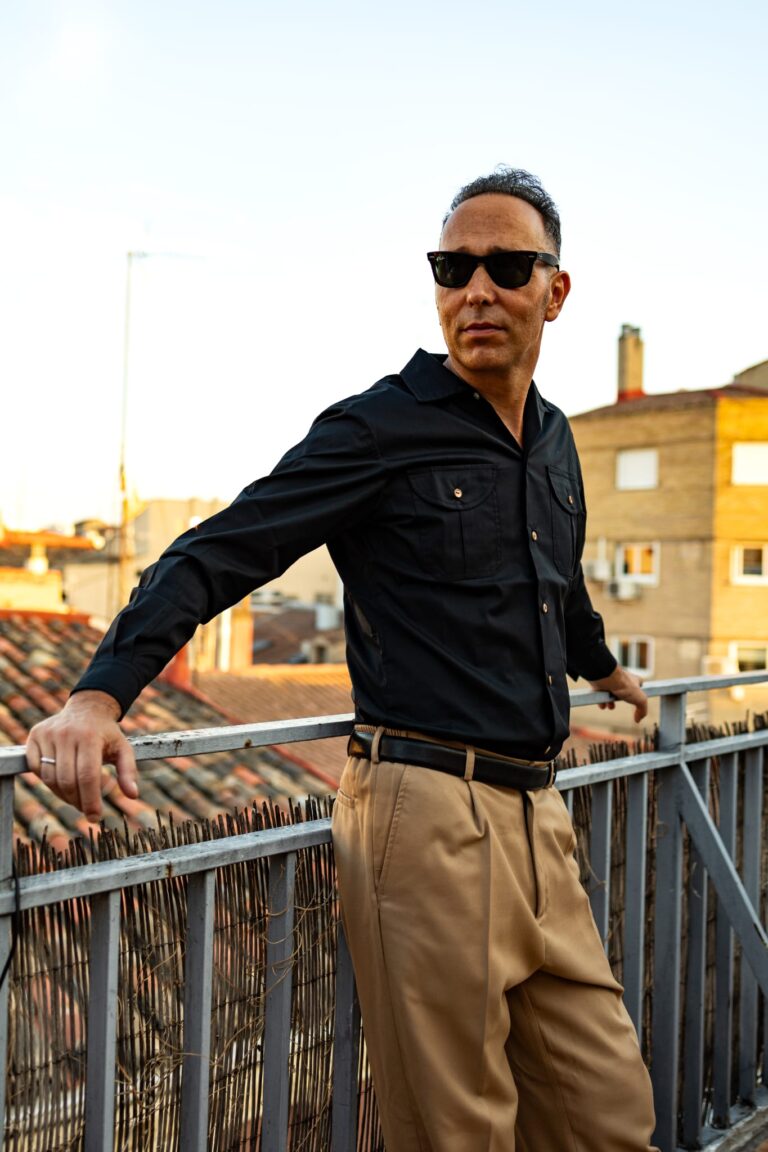 Camisa años 50s en negro